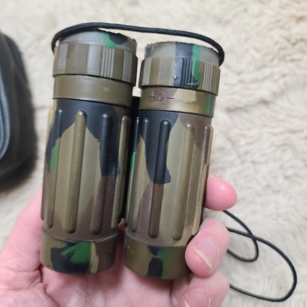 Simons Realtree Binoculars Camouflage, 8 X 21, F 7.1, 372 Feet At 1000 Yards